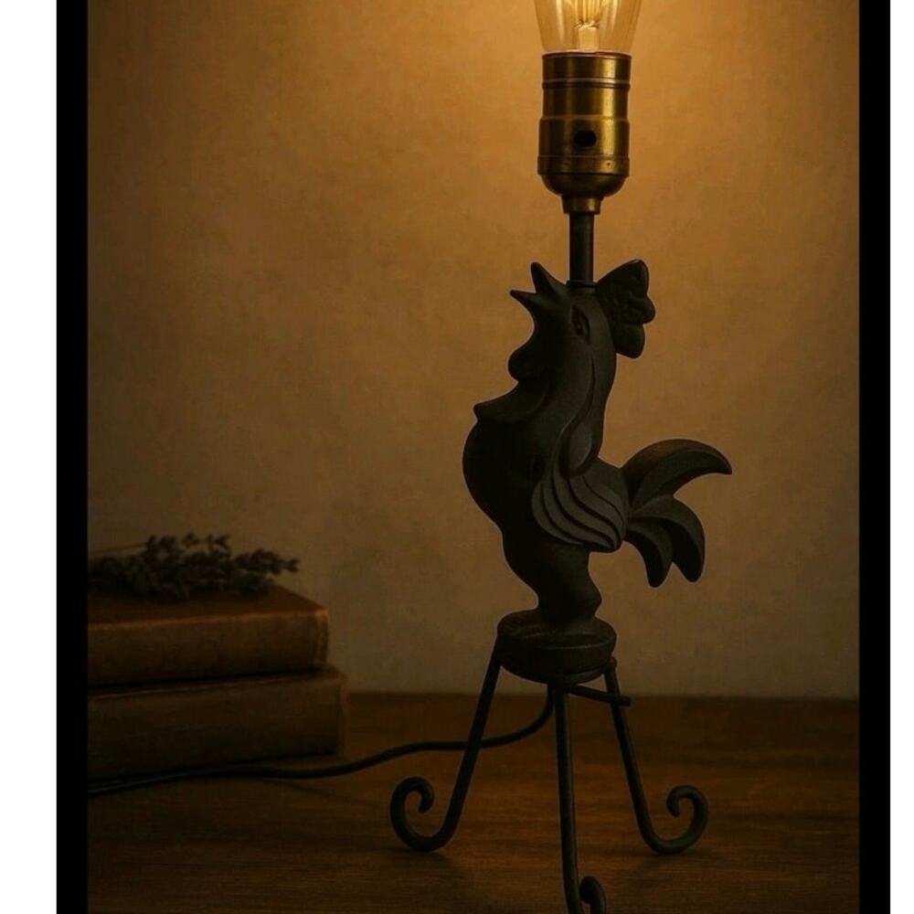 Vtg Cast Iron Rooster Lamp Country Farmhouse Black Metal Chicken Barn